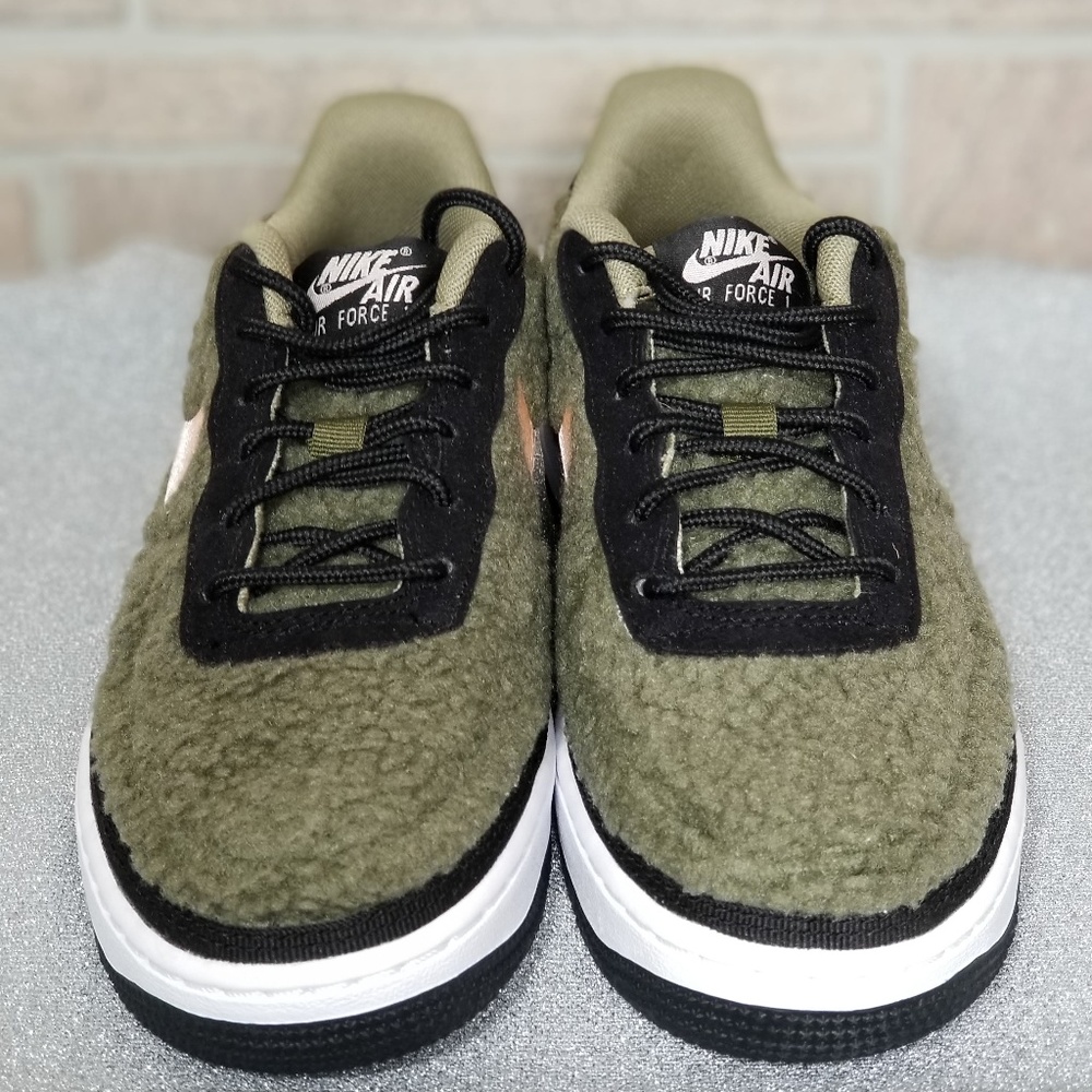 Nike Air Force 1 Low Shearling - Picture 4 of 6